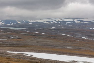 Laponya 'daki Sarek Ulusal Parkı. İsveç dağından seçici bir odak noktası.