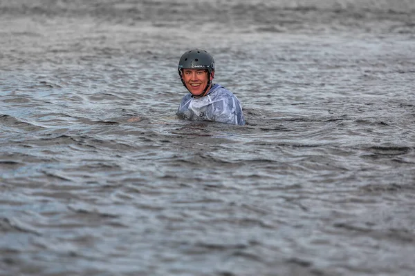 Fagersta Suède Maj 2020 Wakeboard Des Adolescents Tombe Dans Eau — Photo