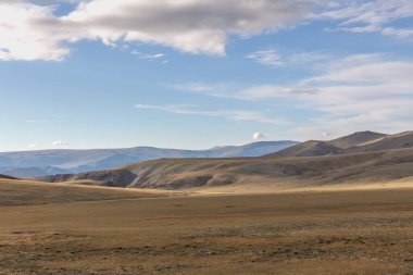 Moğolistan 'ın çayır manzarası. Moğolistan manzarası. Altai Dağları