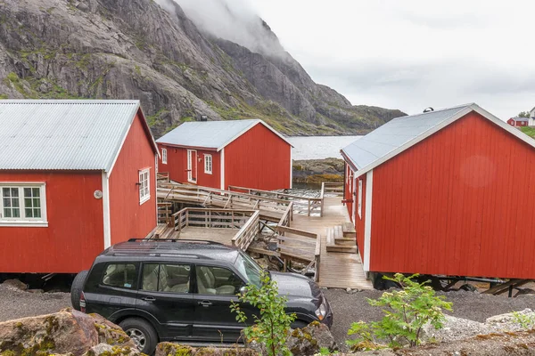 Nusfjord Norvégia 2017 Június Autentikus Halászfalu Hagyományos Vörös Rorbu Házakkal — Stock Fotó