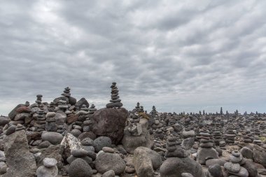 Puerto de la Cruz. Taş yığınları Playa Jardin, Peurto de la Cruz, Tenerife, Kanarya Adaları, İspanya.