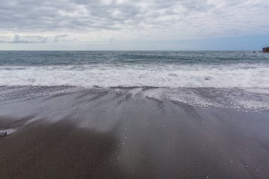 Okyanus dalgalı yüzeyi yaklaşıyor. sae su dokusu arka plan, hareket bulanıklığı. .