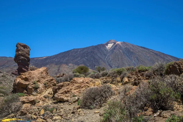 Vulkanen Teide på Teneriffa. Spanien. Kanarieöarna. Teide är Teneriffas främsta attraktion. Vulkanen själv och området som omger den bildar Teide nationalpark. — Stockfoto