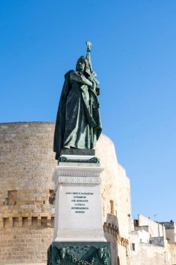 Otranto, Apulia, İtalya - Temmuz 09, 2018: İtalya 'nın eski Otranto kenti, İtalya' nın Lecce Apulia ili, bir zamanlar atlarının türleriyle ünlü verimli bir bölgede.
