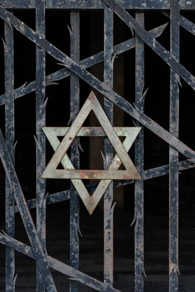 Dachau. Almanya. 2 Nisan 2019: Dachau Nazi toplama kampında Yahudi Davut Yıldızı. Davut Yıldızı. Tarih Anıtı ve Yahudilerin sembolü