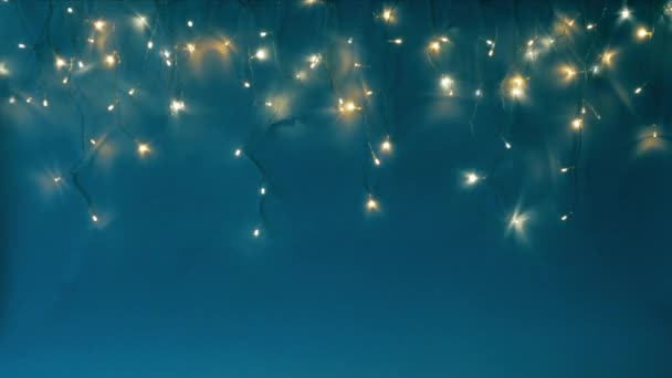 Kerstboombloemenslinger Glinstert Als Nachtelijke Hemel Lichten Vorm Van Een Nachtelijke — Stockvideo
