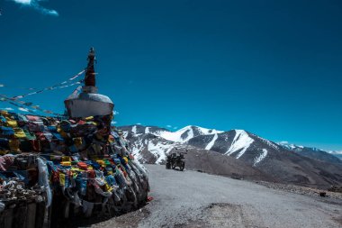 Leh 'ten Ladagh' a olan yolculuğum. Dünyanın en yüksek yolu. Hindistan Himalayaları