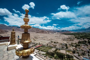 Leh 'ten Ladagh' a olan yolculuğum. Dünyanın en yüksek yolu. Hindistan Himalayaları