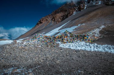Annapurna Gezisi. Nepalli Himalayalar.