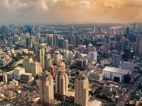 Hazy city in the sunset — Stock Photo, Image