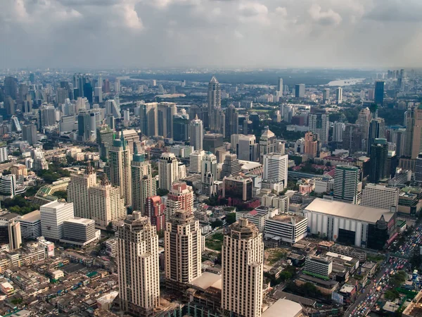 Hazy city in the afternoon — Stock Photo, Image