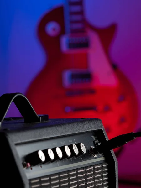 Amplifier  and electric guitar — Stock Photo, Image