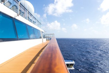 Cruise Gemi boş açık güverte