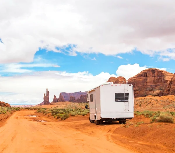 Motorhome Road Monument Valley Utah Usa Royalty Free Stock Photos