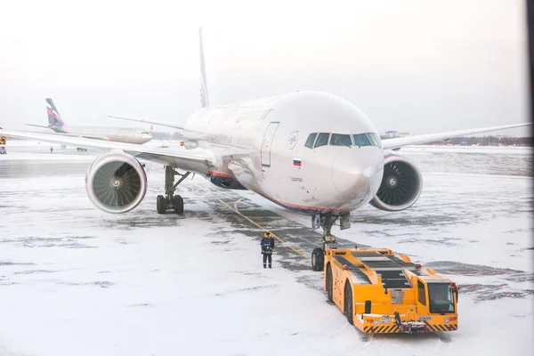 Moskva Rusko Prosinec 2016 Letadlo Parkování Letiště Šeremetěvo Prosinec 2016 — Stock fotografie