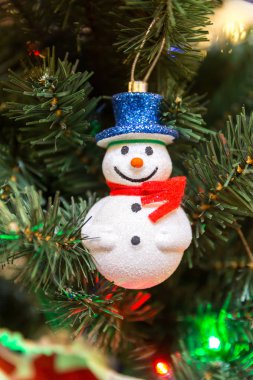 Kardan adam asma Noel ağacı süsle