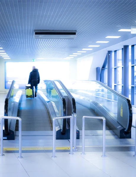 Roerende Transportband Luchthaven Roltrap Lijn — Stockfoto