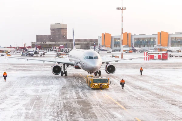 Moscú Rusia Diciembre 2016 Estacionamiento Aviones Aeropuerto Sheremetyevo Diciembre 2016 —  Fotos de Stock
