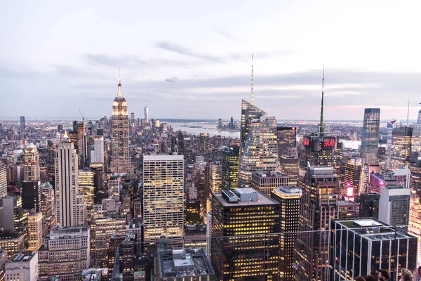 New york, Usa - May 17, 2019: New York City Manhattan midtown air panorama view with skyscrapers and blue sky in the day. — стокове фото