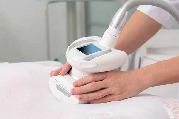 Close up view of anti cellulite massage in a spa salon. LPG, and body contouring treatment in clinic. — Stock Photo, Image