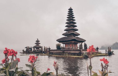 Pura Ulun Danu Beratan Bedugul. beautiful water temple at Bratan
