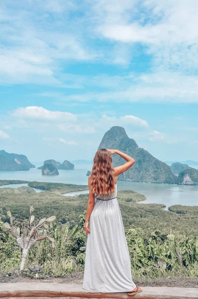 Serie Reisendes Mädchen Asien Schönes Mädchen Mit Langen Dunklen Haaren — Stockfoto