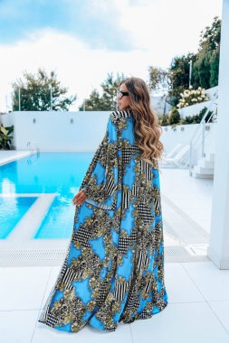 zarif mayo sarı saçlı güzel şehvetli kadın