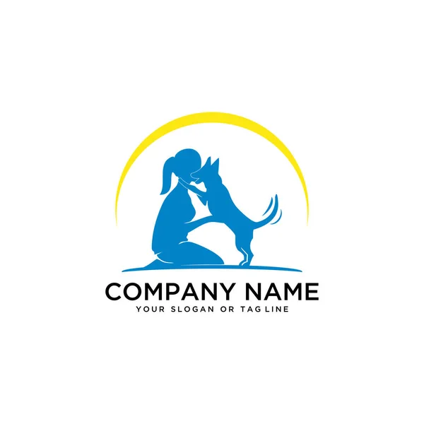 Design logo ideen training hunde vektorvorlage — Stockvektor