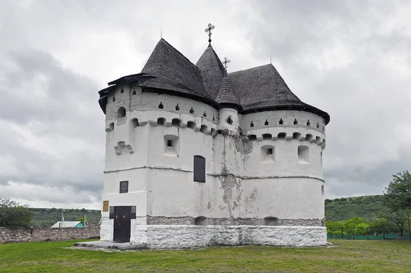 Castillo-Iglesia de Pokrova — Foto de Stock