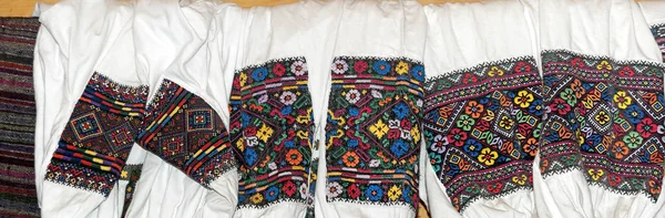 Broderie Hutsul des manches vyshivanka — Photo