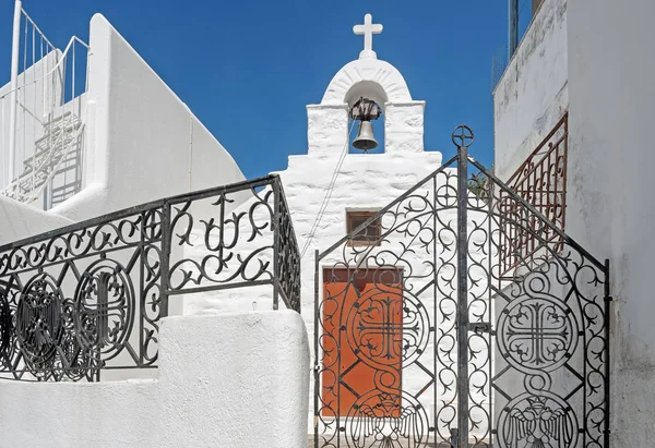 Iglesia en Lefkes, Paros, Grecia —  Fotos de Stock