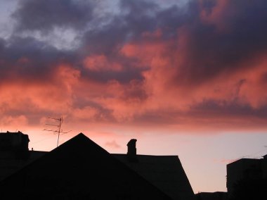 Güneşin doğuşunu Kiev, Ukrayna