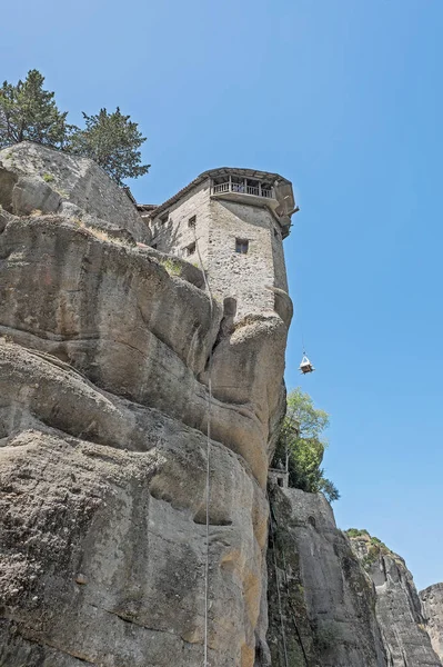 The tower at Varlaam Meteora Monastery, Greece — Stock Photo, Image