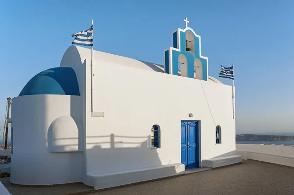 Church in Fira, Santorini, Greece at sunset — Stock Photo, Image