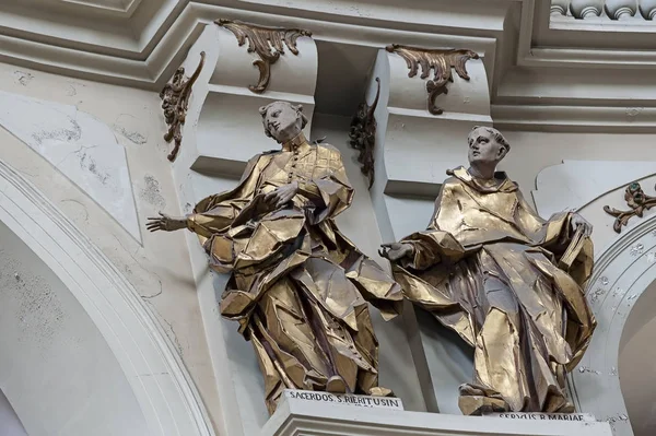 Statue Interno Della Chiesa Domenicana Leopoli Ucraina — Foto Stock