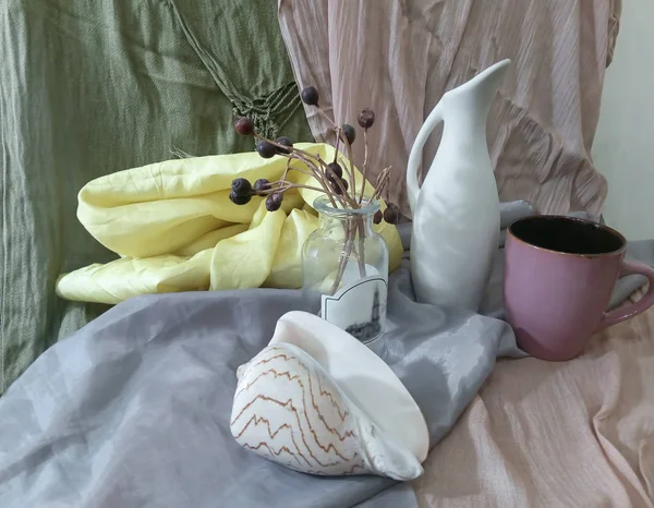 Natura Morta Con Vaso Bianco Conchiglia — Foto Stock