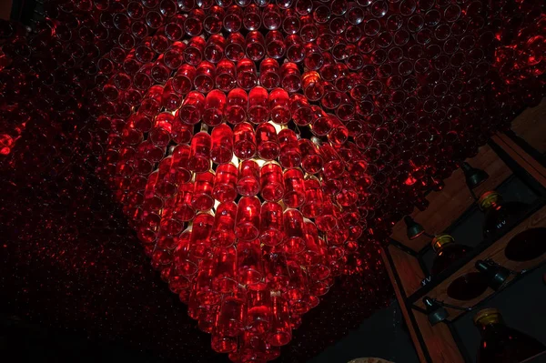 Οροφή Από Μπουκάλια Κρασιού Στο Διάσημο Καφενείο Drunk Cherry Στο — Φωτογραφία Αρχείου
