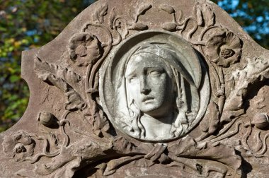 Lviv, Ukrayna 'daki Lychakiv mezarlığı heykelleri