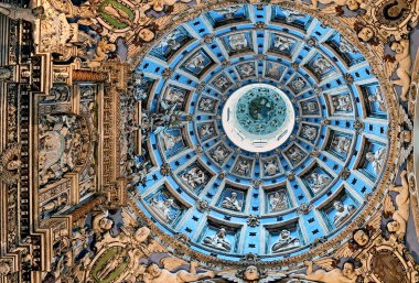 Ukrayna, Lviv 'deki Boim Şapeli' nin Tavanı. Lviv 'in Eski Şehir' inin bir parçası, Unesco Dünya Mirası Bölgesi..