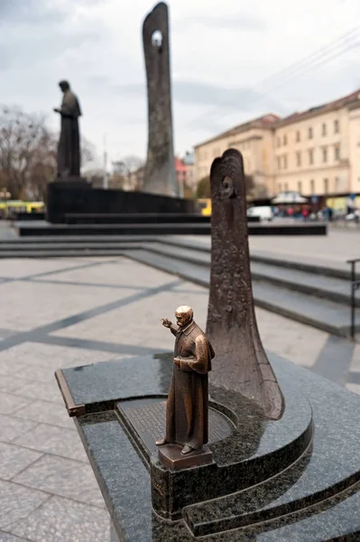 Small Metal Copy Shevchenko Monument Lviv Ukraine Original Background — Stock Photo, Image