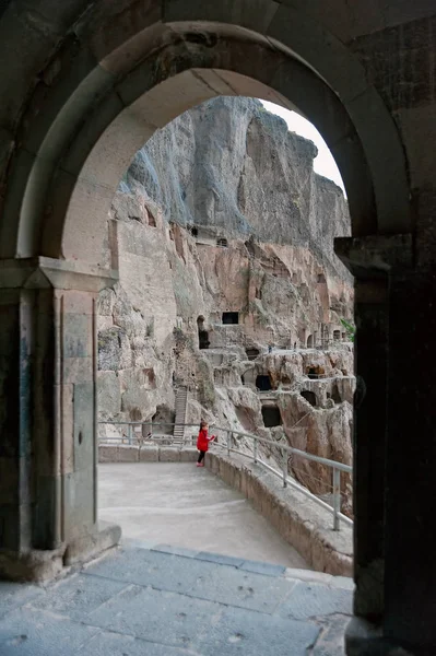 Vardzia Jeskyně Klášter Navštívili Turisté Akhaltsikhe Georgia — Stock fotografie