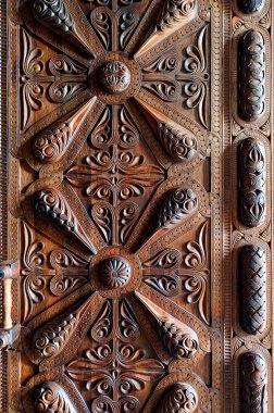 Süslü desenli ahşap panel