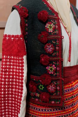 Ukrayna halk kostümünün yakın çekimi