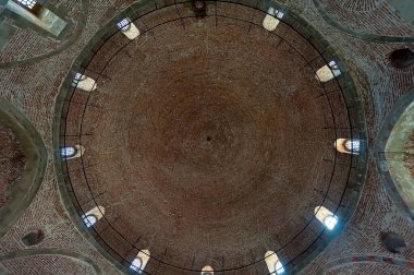 Gürcistan, Akhaltsikhe 'deki Rabati Kalesi' nin içindeki kubbe.