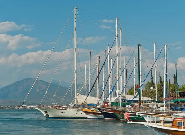 Moderna Yachter Och Motorbåt Förtöjd Fetchie Turkiet — Stockfoto