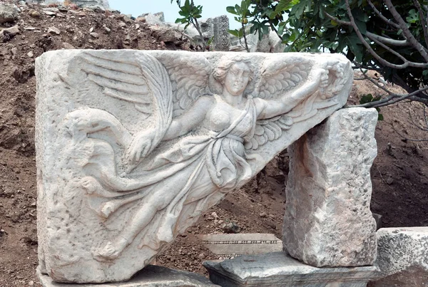 Escultura Deusa Sítio Arqueológico Antiga Éfeso Turquia — Fotografia de Stock