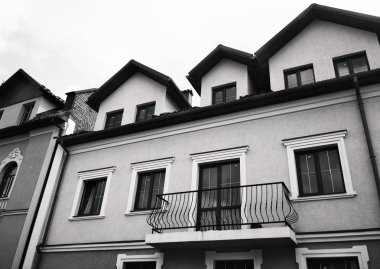 Orta Çağ, Eski Şehir, Kamenets-Podolsky, Ukrayna tarzında binaların cephelerinin görüntüsü 