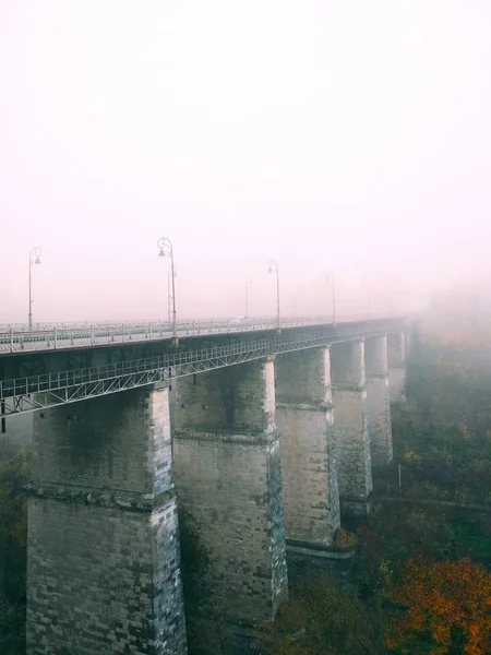 Puente Casco Antiguo Sobre Cañón Día Nublado Opaco Kamenets Podolsky — Foto de Stock