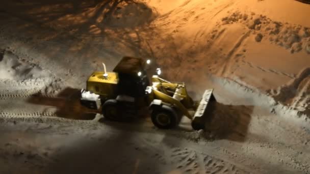 Snow plow working at night — Stock Video