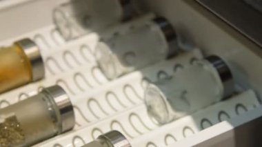 Mutfak çekmece üzerinden alarak baharat